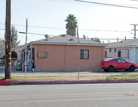 13802 Avalon Blvd in Los Angeles, CA - Building Photo - Building Photo