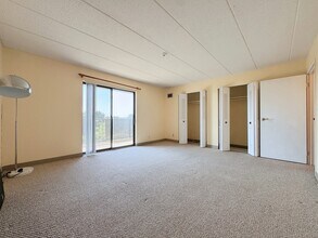 185 Quincy Shore Dr in Quincy, MA - Building Photo - Building Photo