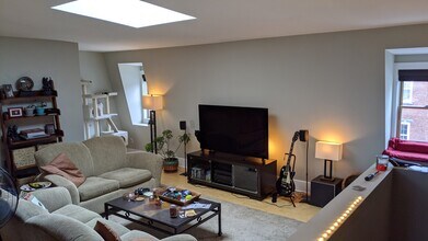 130 W Merrimack St in Manchester, NH - Building Photo - Building Photo