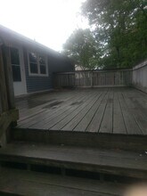 277 Canton St, Unit 2 in Randolph, MA - Foto de edificio - Building Photo