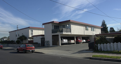 300 Pacific Ave in Alameda, CA - Building Photo - Building Photo