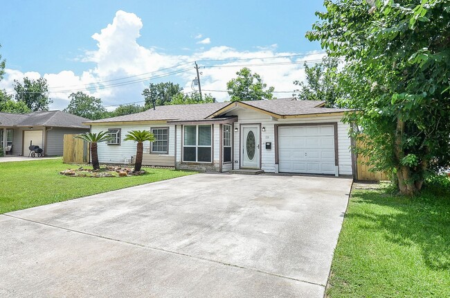 property at 2110 Pickerton Dr