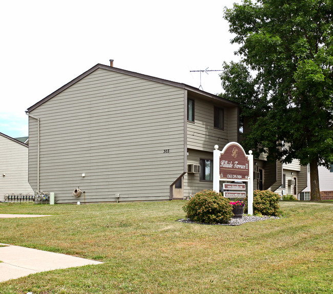 Hillside Terrace II in Monticello, MN - Building Photo - Building Photo