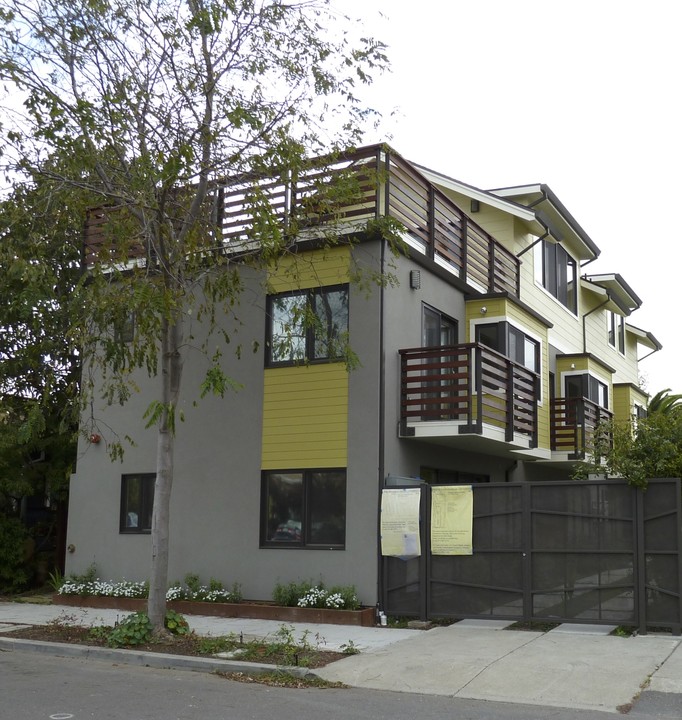 1423 Kains Ave in Berkeley, CA - Building Photo