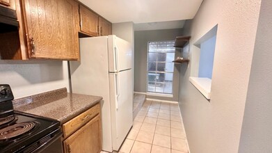 4205 Benard Ct in Pasadena, TX - Building Photo - Building Photo
