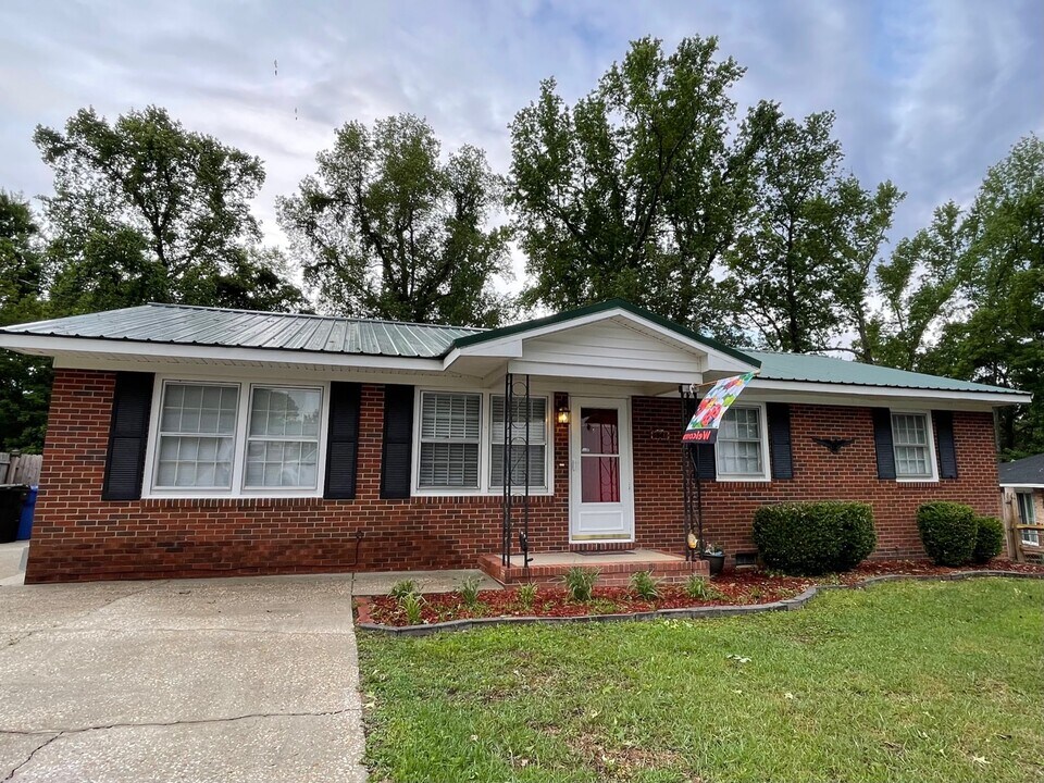 6041 Elstree Pl in Fayetteville, NC - Building Photo
