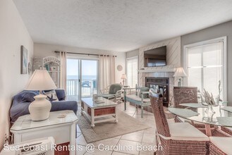 1307 Sand Dollar Ct in Kure Beach, NC - Building Photo - Building Photo