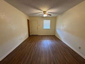 1107 White Ave in Killeen, TX - Building Photo - Building Photo