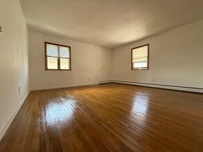 480 Central Blvd, Unit 2 in Fort Lee, NJ - Building Photo - Building Photo