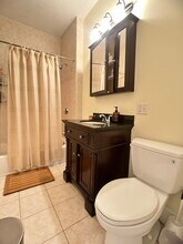 107 Fisher Ave, Unit 3 in Boston, MA - Foto de edificio - Building Photo