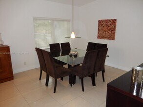 12741 SW 72nd Ave in Miami, FL - Building Photo - Building Photo