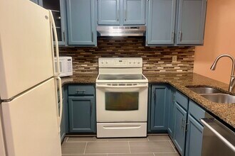 2732 S 17th St, Unit C in Wilmington, NC - Building Photo - Building Photo