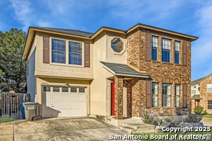 4903 Village Spring Dr in San Antonio, TX - Foto de edificio - Building Photo