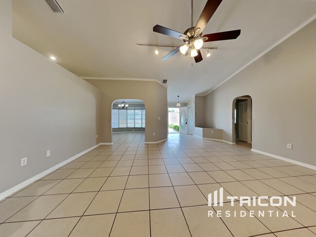 492 Rio De Janeiro Ave in Punta Gorda, FL - Building Photo - Building Photo
