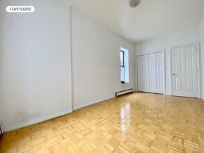 1966 7th Ave in New York, NY - Building Photo - Building Photo