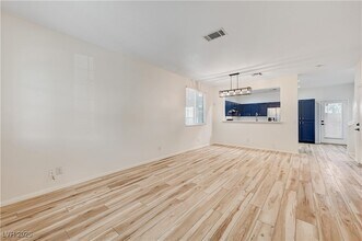 7696 W Trails Park Pl in Las Vegas, NV - Building Photo - Building Photo