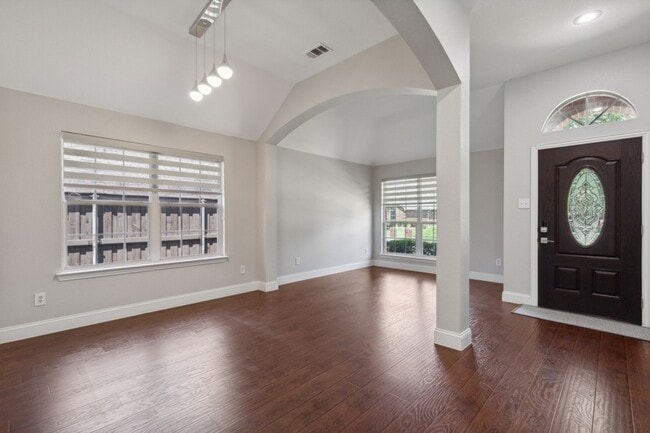 8002 Wilmington Dr, Unit 612 in Rowlett, TX - Building Photo - Building Photo