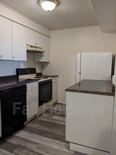 3005 Garden Apartment Dr in Bridgeville, PA - Building Photo - Building Photo