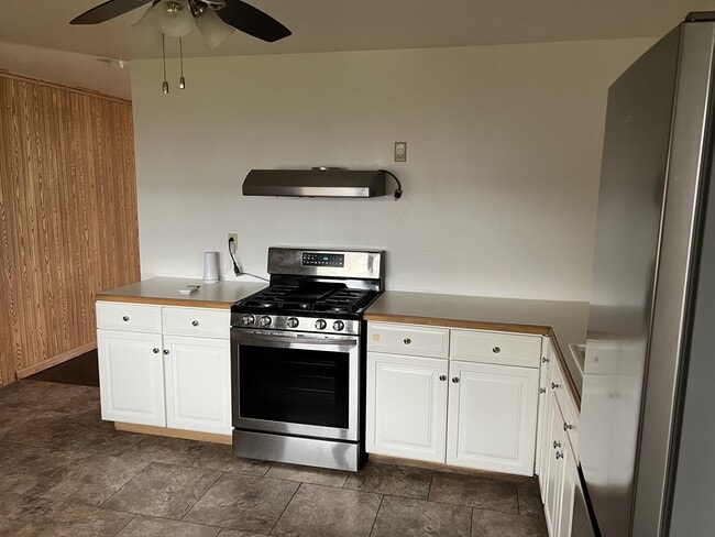 property at 3631 Decamp Dr