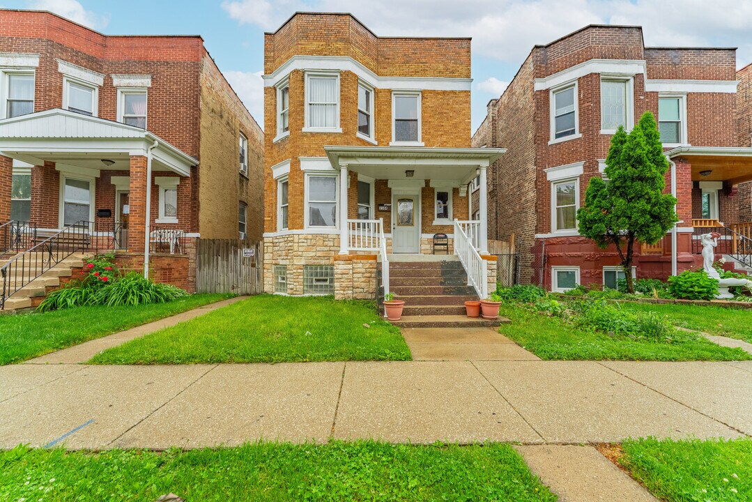 2104 S 49th Ave in Cicero, IL - Building Photo