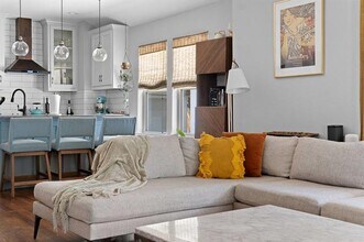 407 S Marlborough Ave in Dallas, TX - Building Photo - Building Photo