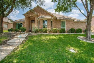 9517 Windy Hollow Dr in Irving, TX - Building Photo - Building Photo