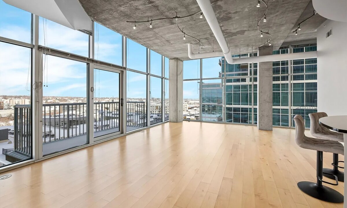 1700 Bassett St, Unit 1105 in Denver, CO - Building Photo