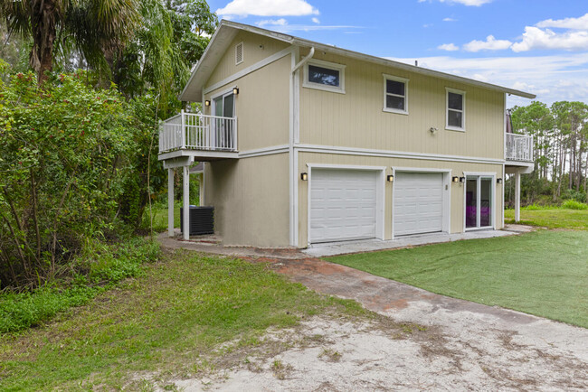 7415 Silver Oak Dr in Port St. Lucie, FL - Building Photo - Building Photo