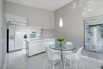 119 Waterside Dr in Hypoluxo, FL - Building Photo - Building Photo