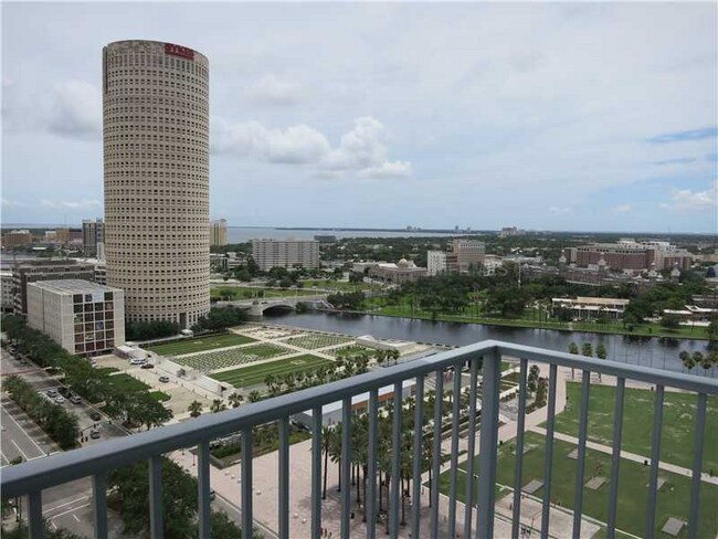 777 N Ashley Dr in Tampa, FL - Building Photo - Building Photo