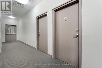 149 Main St W in Hamilton, ON - Building Photo - Building Photo