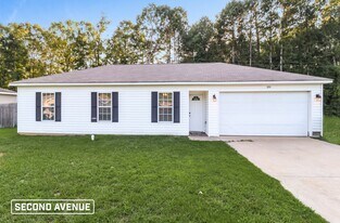 203 Glenn Oak Dr in Benton, AR - Building Photo