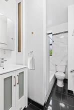 122 Norfolk St in New York, NY - Building Photo - Building Photo