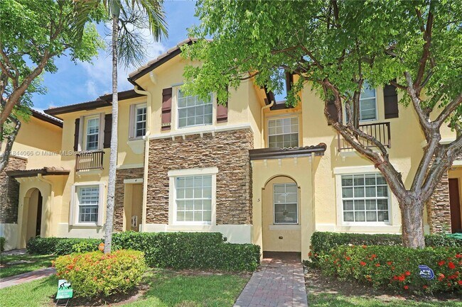 9353 SW 227th St in Cutler Bay, FL - Building Photo - Building Photo
