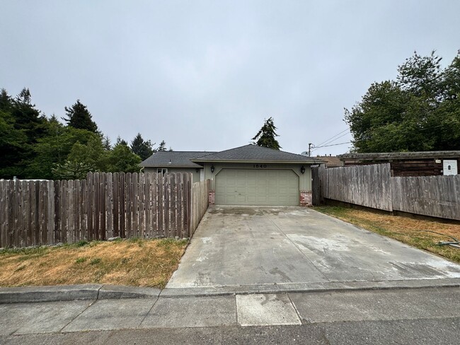 property at 1540 Sharon Ave