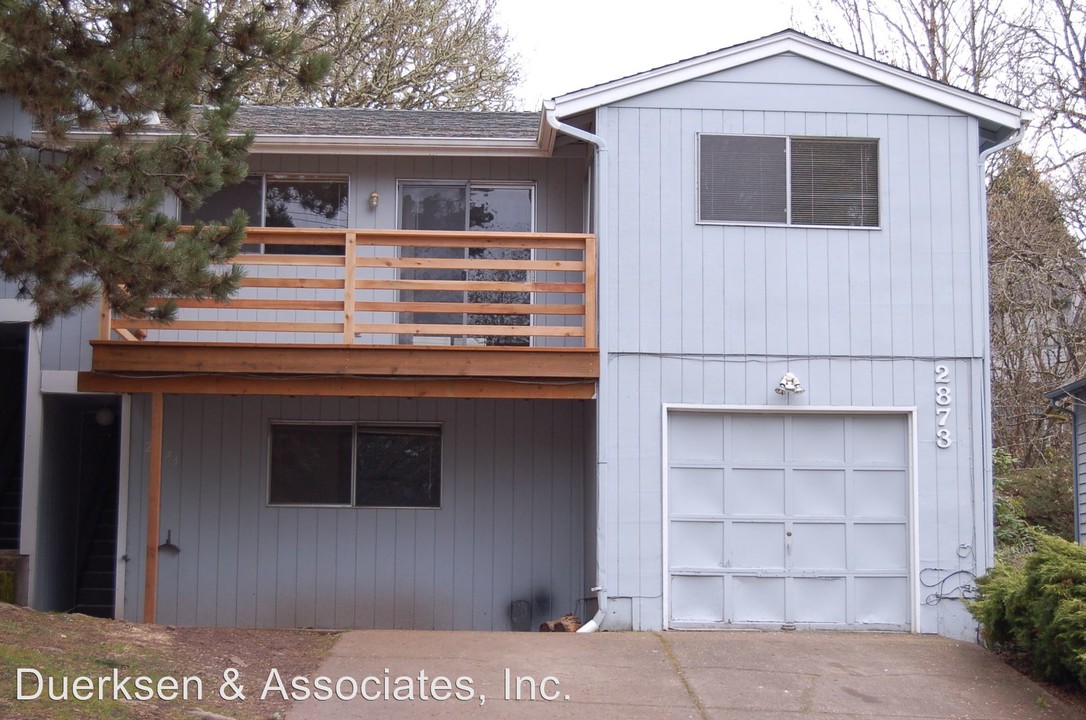 2873 NW Glenridge Dr in Corvallis, OR - Building Photo