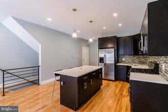 853 N 20th St in Philadelphia, PA - Building Photo - Building Photo