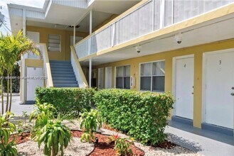 1928 Jefferson St in Hollywood, FL - Building Photo - Building Photo