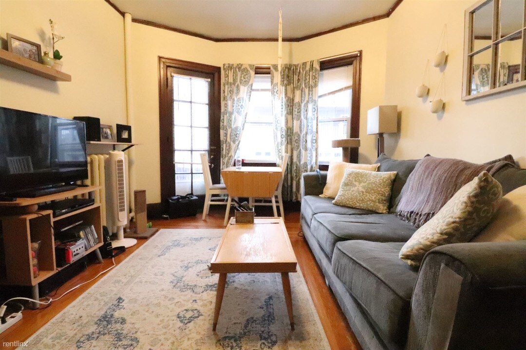 163 Summer St-Unit -Apt 4 in Somerville, MA - Building Photo