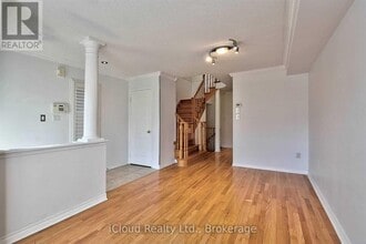 3496 Covent Crescent in Mississauga, ON - Building Photo - Building Photo