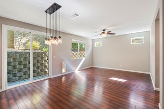 6451 Brando Loop in Fair Oaks, CA - Foto de edificio - Building Photo