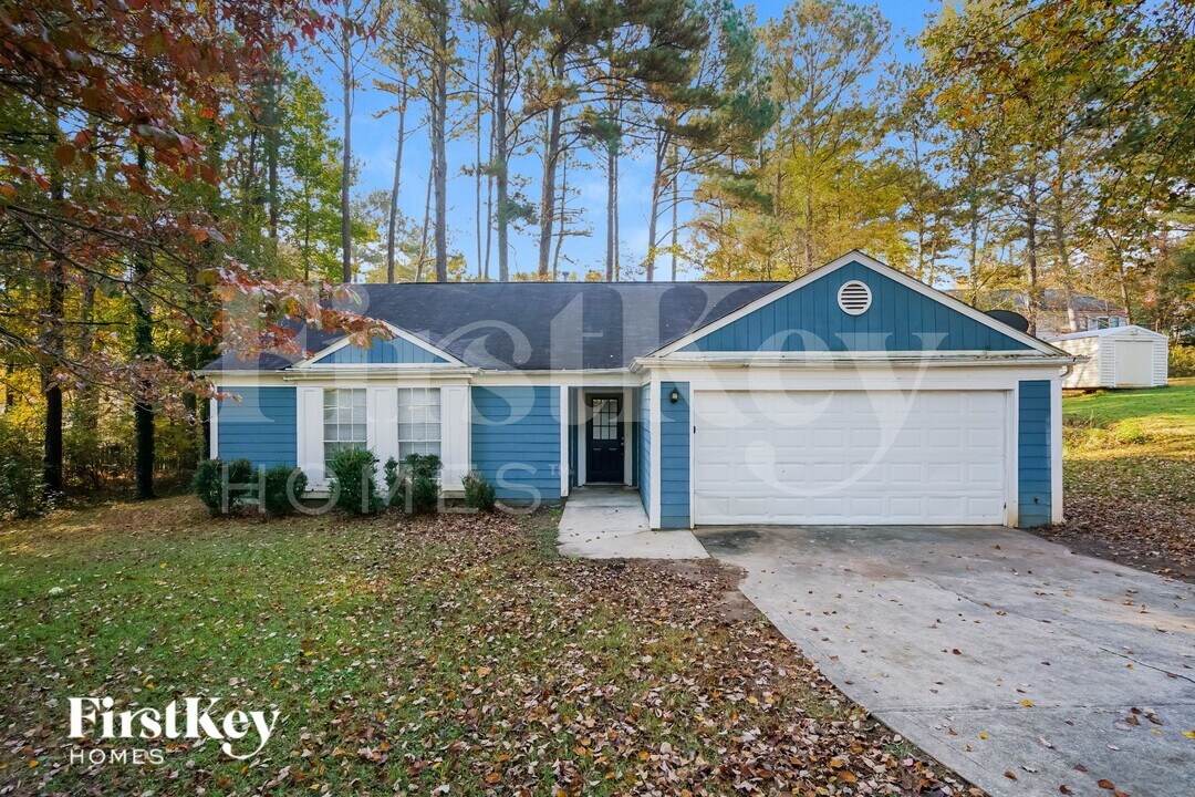 248 Hickory Trail in Riverdale, GA - Building Photo