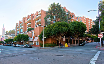 101 Lombard St Apartments