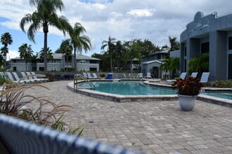 Harbour Cay in Largo, FL - Building Photo - Building Photo