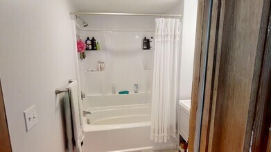 200 Harris St, Unit 2 in Revere, MA - Building Photo - Building Photo
