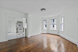 91 Flint St in Somerville, MA - Building Photo - Building Photo