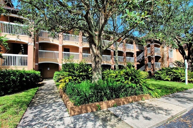 property at 13917 Fairway Island Dr