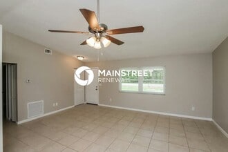 995 Armstrong Rd SE in Palm Bay, FL - Building Photo - Building Photo