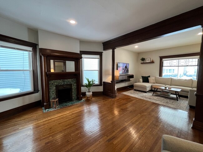 166 Blaine Ave, Unit Lower in Buffalo, NY - Foto de edificio - Building Photo