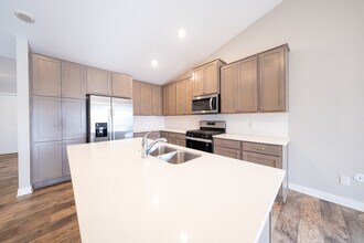 5109 Mustang Dr in Woodbury, MN - Building Photo - Building Photo